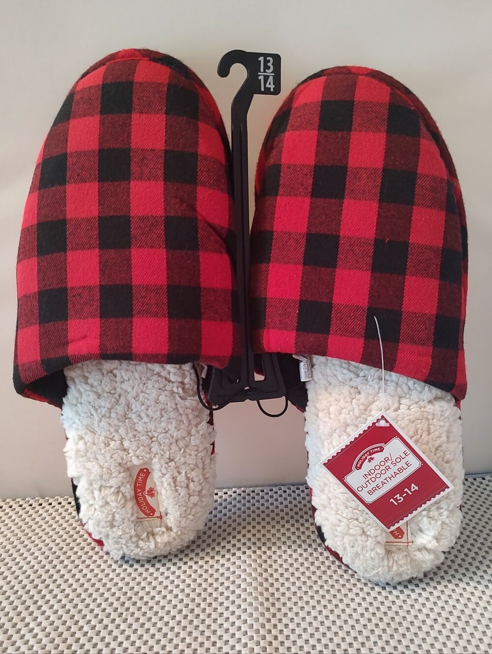 Holiday Time Men's Size 13/14 Slippers NWT Red/Black Checkered Christmas Warm